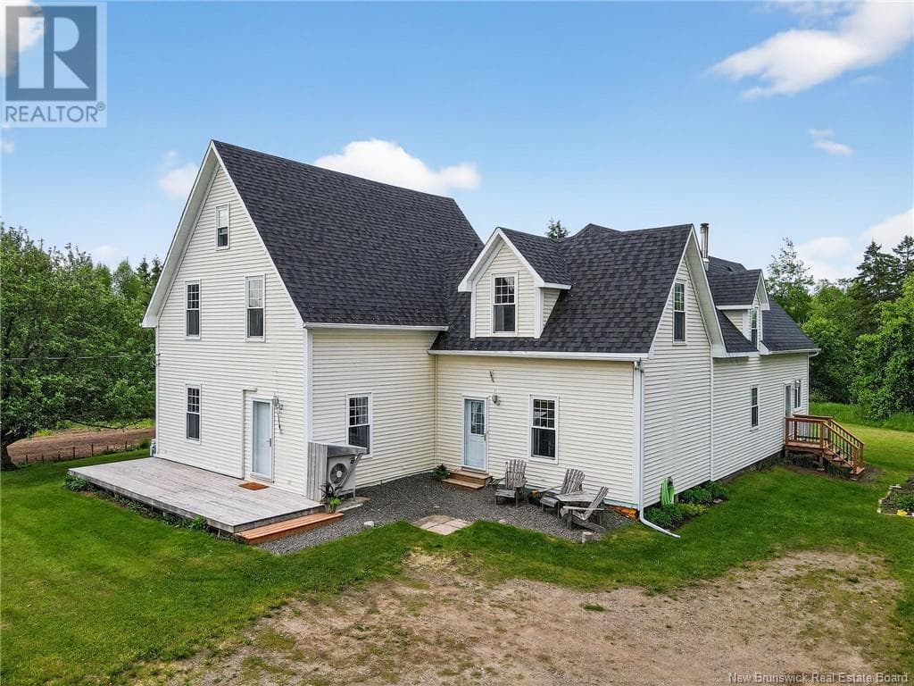 2622 River Road, photo 1