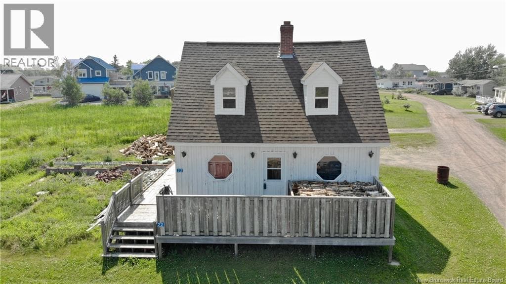 22 Beach Street, photo 1