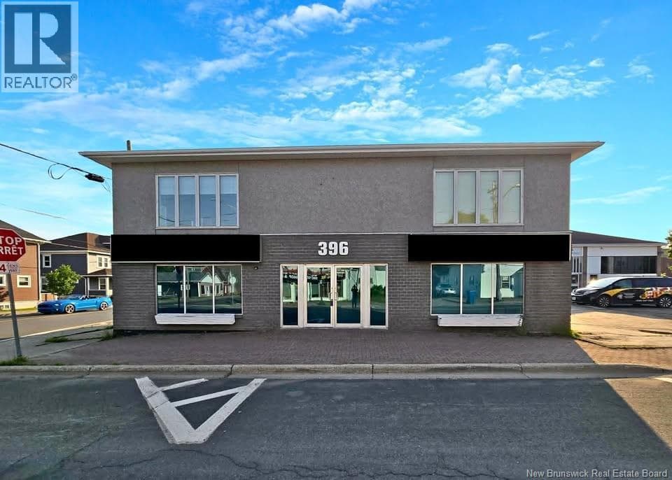 396 King, photo 1